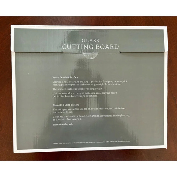 Gnome Made With Love Glass Cutting Board Christmas Holiday Gift NWT - Picture 4 of 4